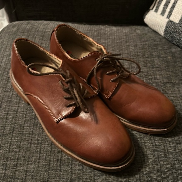 Deer Stags boys dress shoes, size 5M, in great used condition. - Picture 1 of 4